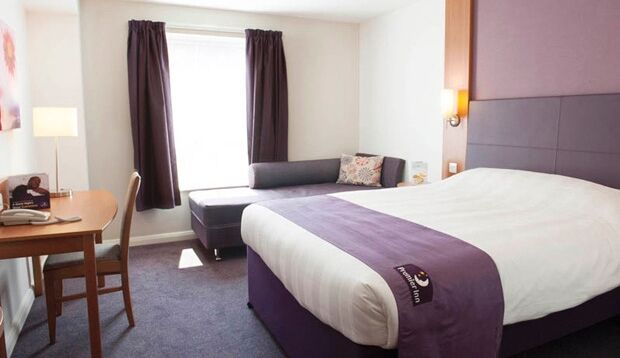 Premier Inn London Romford Exterior foto